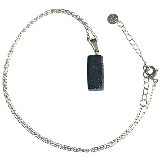Colgante Con Metal y Piedra Natural Turmalina Para Proteccion INCLUYE CADENA ACERO TODOMINERAL