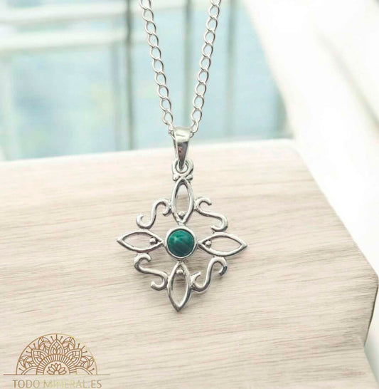 Collar Nudo De Bruja 20 mm Piedra Malaquita Con Cadena Finita 45 Cms Plata 925 500303559 TODOMINERAL