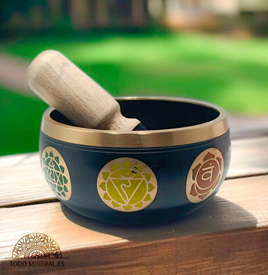 Cuenco Tibetano 7 Chakras Grabado Om 11 Cms (Incluye Mazo) - TODOMINERAL