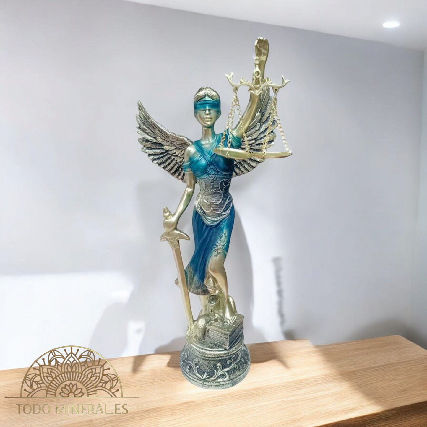 Figura En Resina Diosa De La Justicia Con Alas 36 Cms Apox Color Azul 600103405 TODOMINERAL