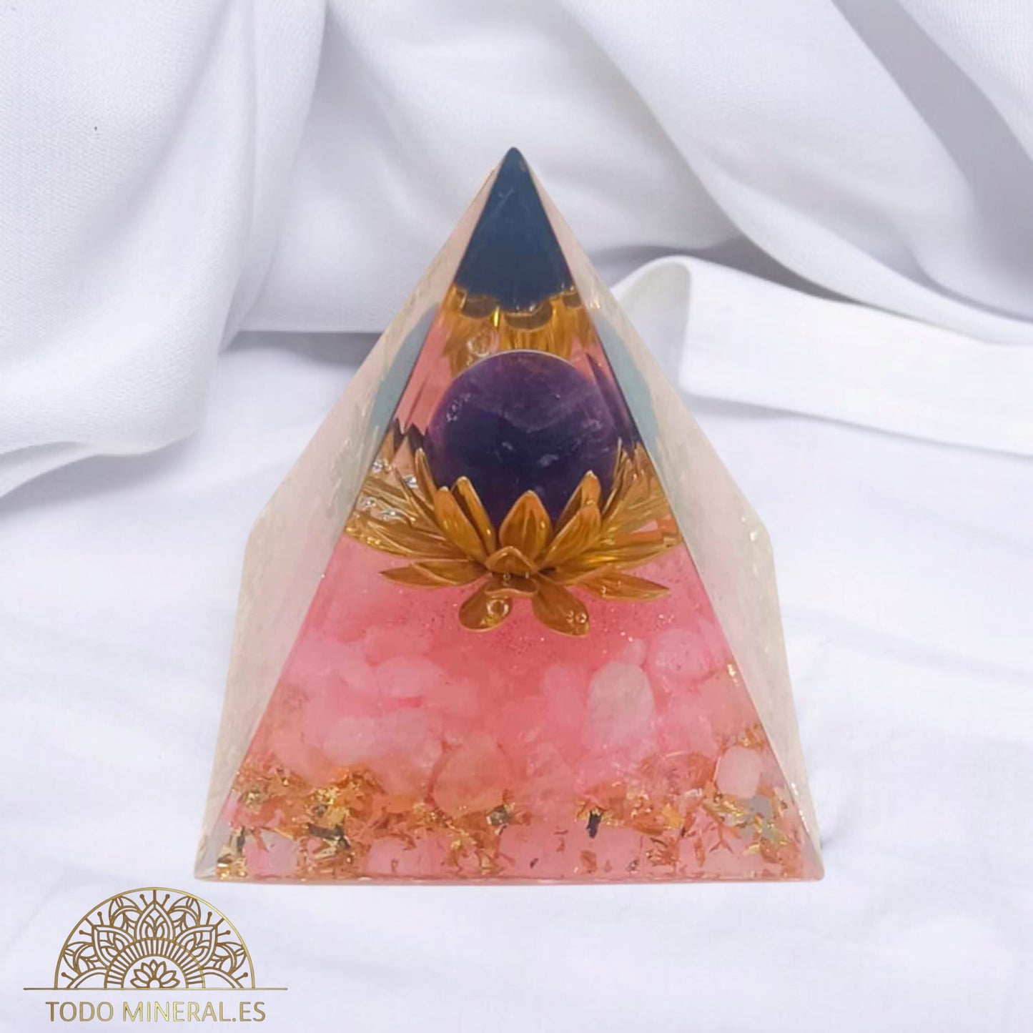 Piramide Orgonita Con Minerales 5 x 6 Cms PIRAMIDE MINERAL