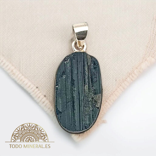 Colgante Plata 925 Con Piedra Turmalina Natural  20 mm Aproximadamente TODOMINERAL