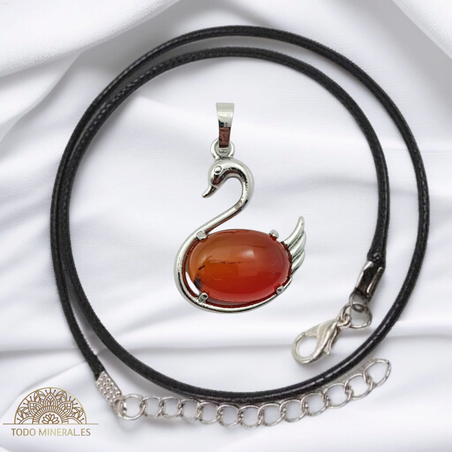 Colgante Cisne Metal Con Piedra Carneola (INCLUYE CORDON 45 CMS EN NEGRO) TODOMINERAL