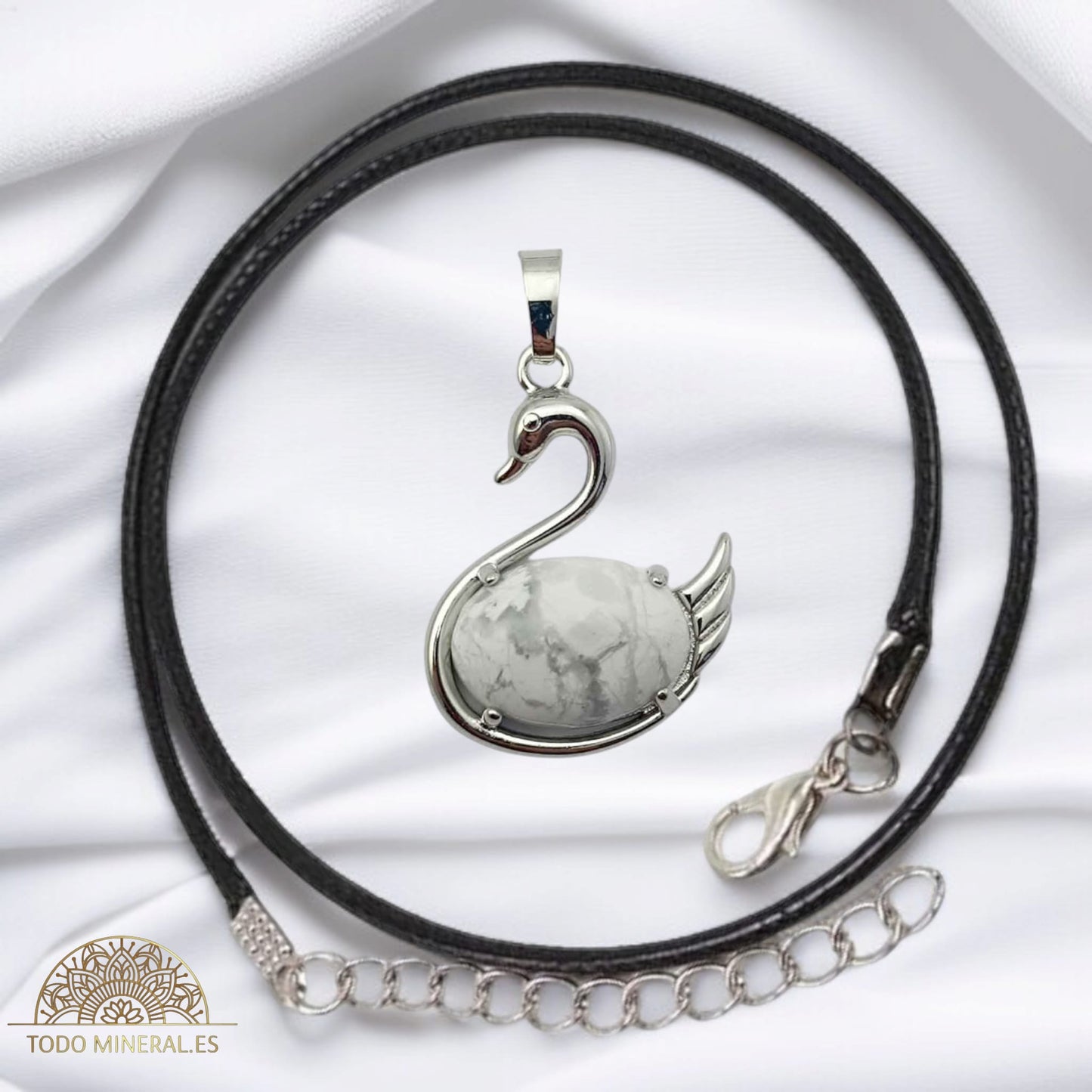 Colgante Cisne Metal Con Piedra Howlita (INCLUYE CORDON 45 CMS EN NEGRO) TODOMINERAL