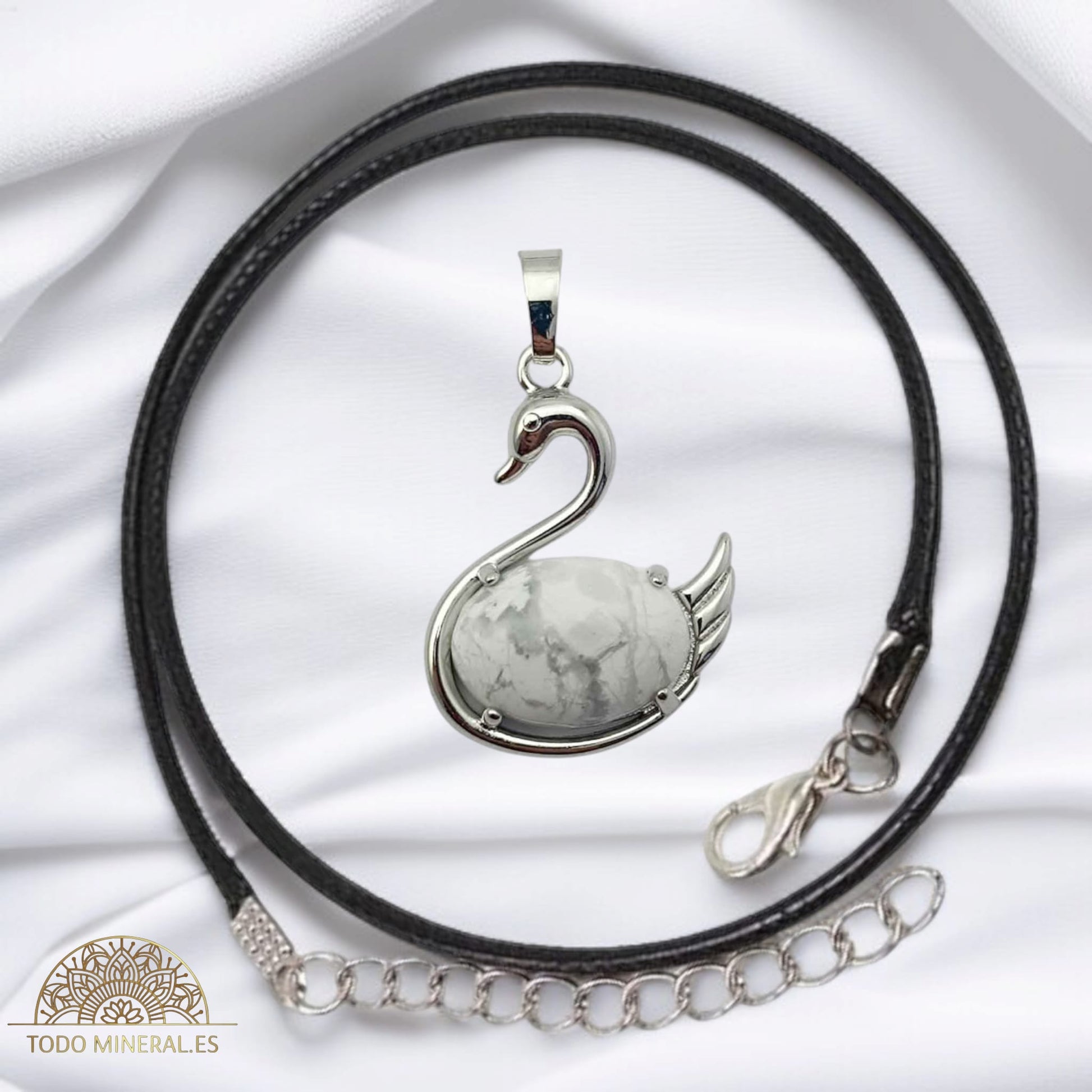 Colgante Cisne Metal Con Piedra Howlita (INCLUYE CORDON 45 CMS EN NEGRO) TODOMINERAL
