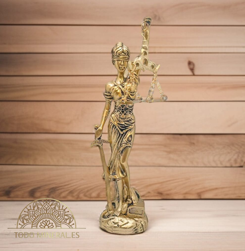 Figura Diosa De La Justicia Dorado En Resina 23 Cms Aproximadamente TODOMINERAL