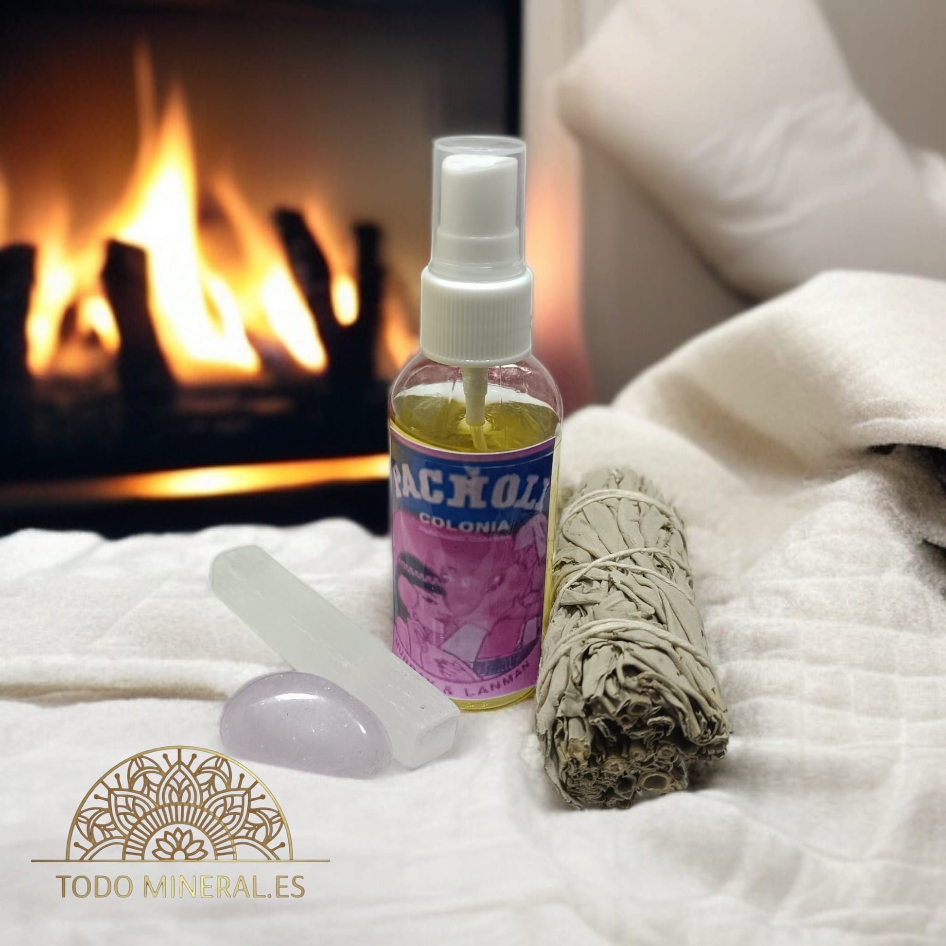 Kit Amor Y Sensualidad Difusor Con Agua Pacholi 70ml Salvia Palo Santo Selenita Y Cuarzo Rosa TODOMINERAL