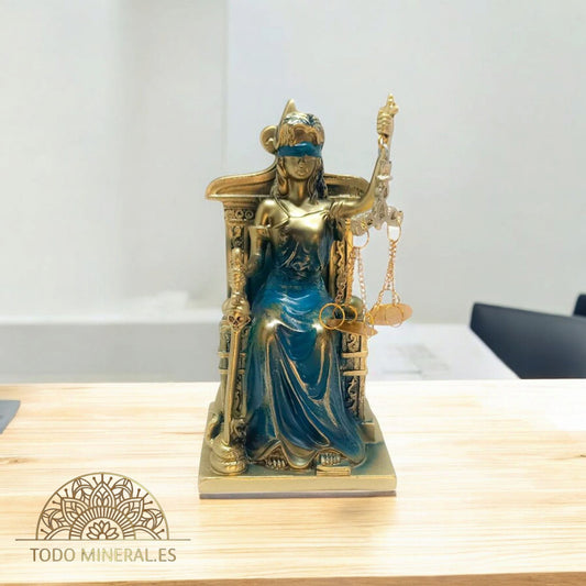Figura En Resina Diosa De La Justicia Sentada 19 Cms Aprox 600102860 Color Azul TODOMINERAL