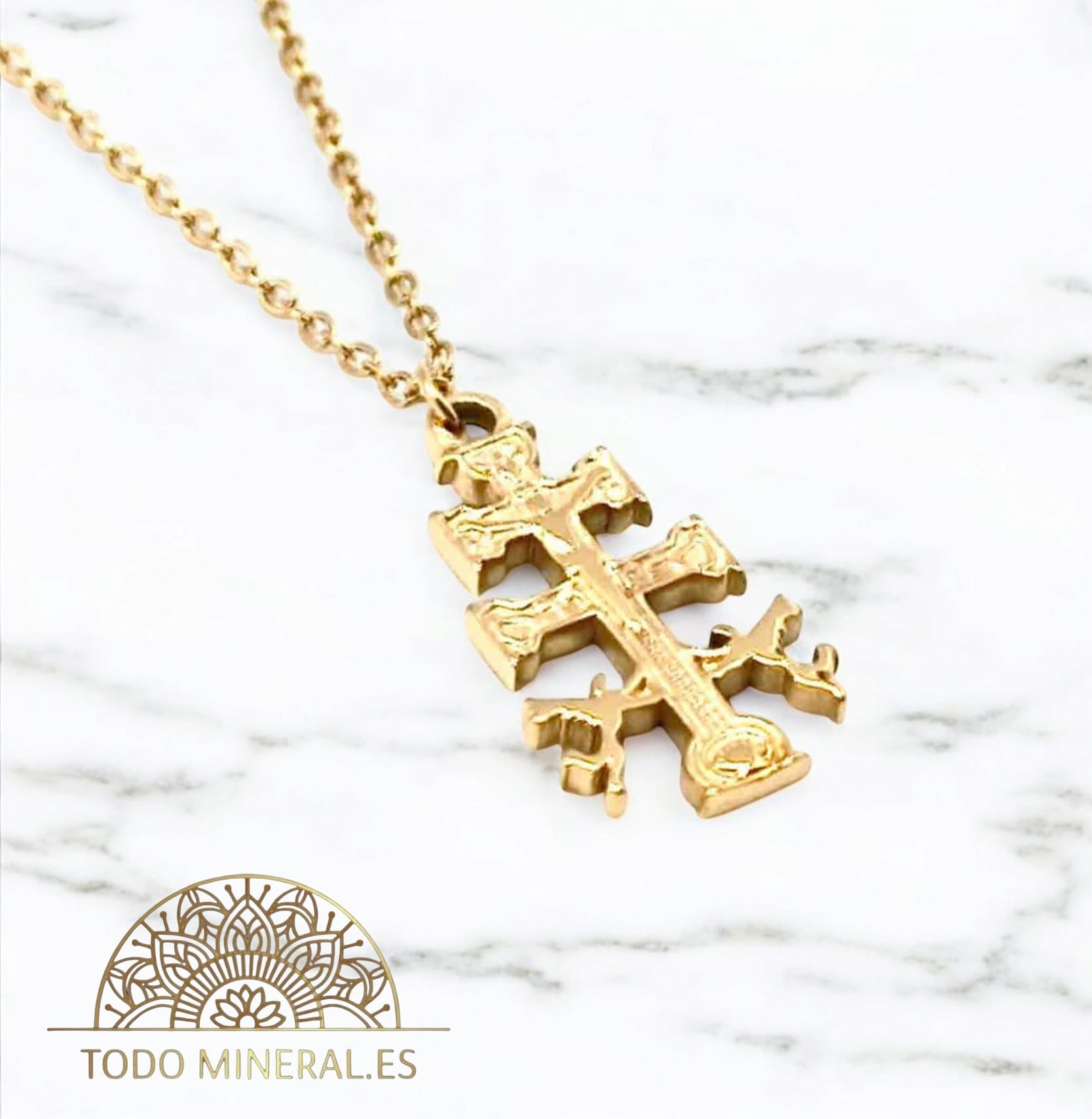 Collar Cruz Caravaca En Acero Dorado Con Cadena 45+5 Cms  6079754 TODOMINERAL