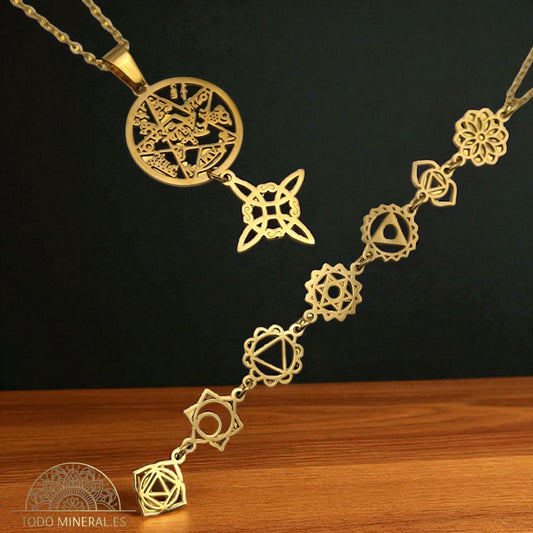 2 Collares Acero Inoxidable Dorado Doble Proteccion Tetragramaton Nudo De Bruja Y collar Simbolos 7 Chakras Cadenas 45 Cms COLGANTE ACERO