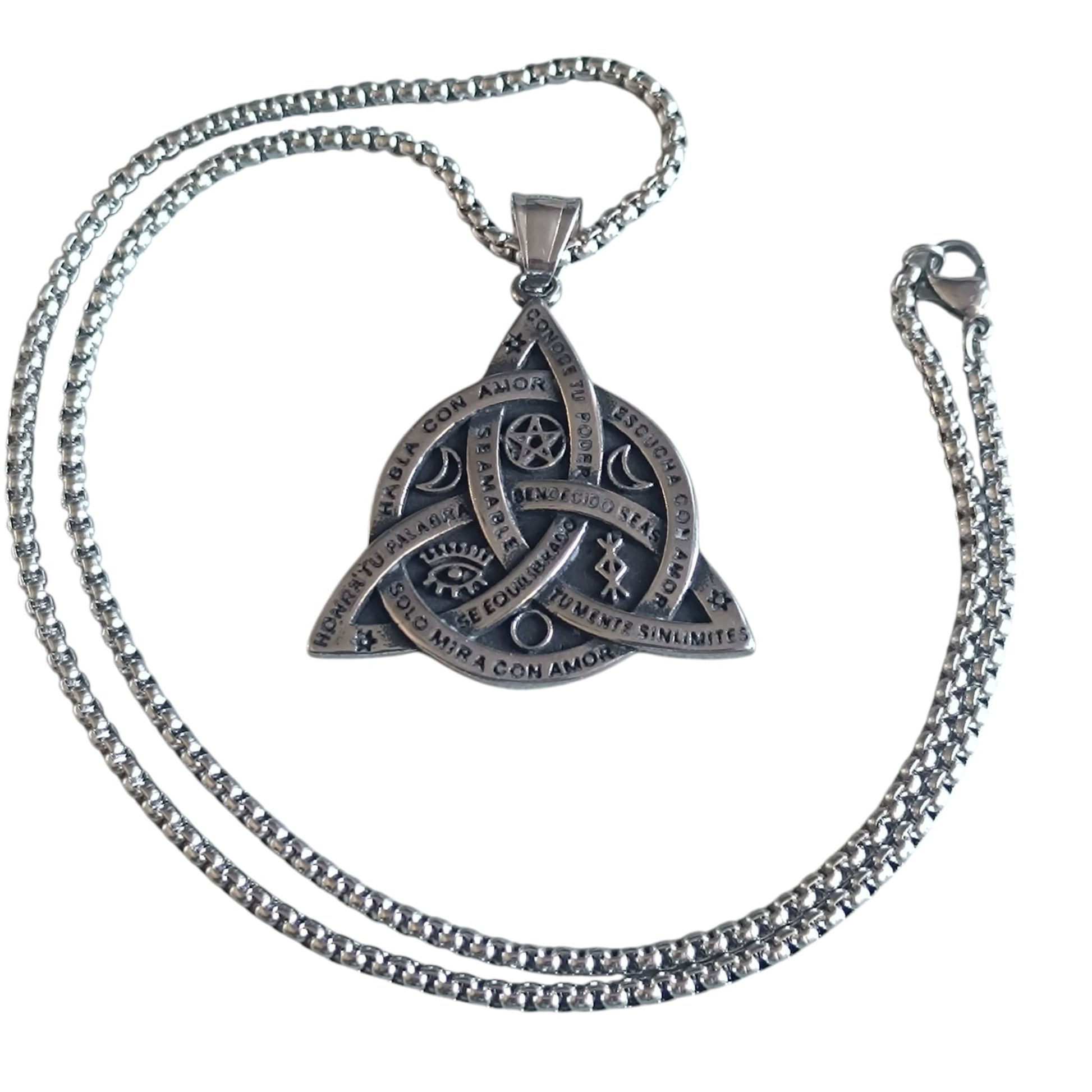 Collar Triquetra En Acero Inoxidable Con Cadena 45 Cms TODOMINERAL