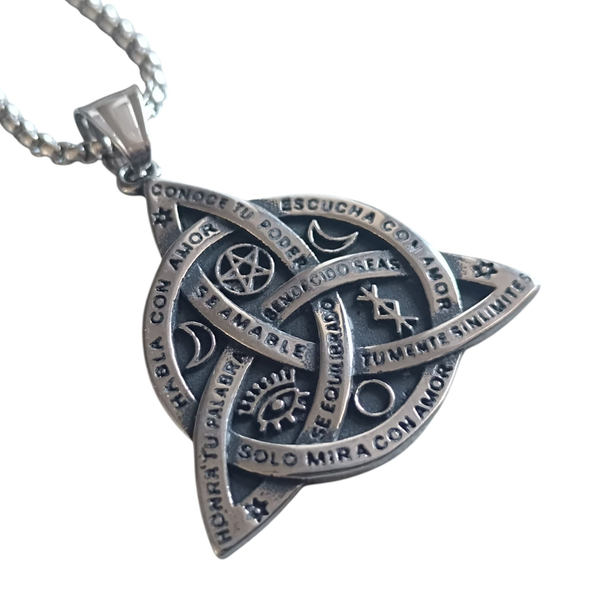 Collar Triquetra En Acero Inoxidable Con Cadena 45 Cms TODOMINERAL
