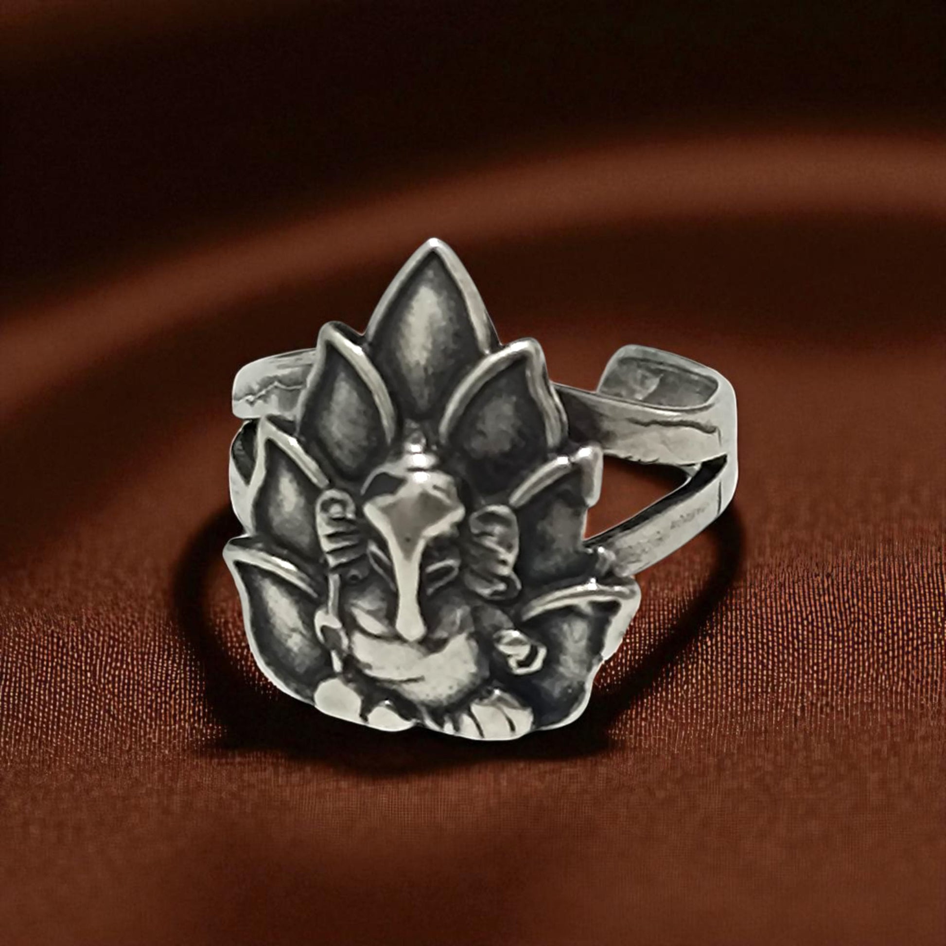 Anillo Adaptable Plata 925 Flor De Lotto Con Ganesha TODOMINERAL