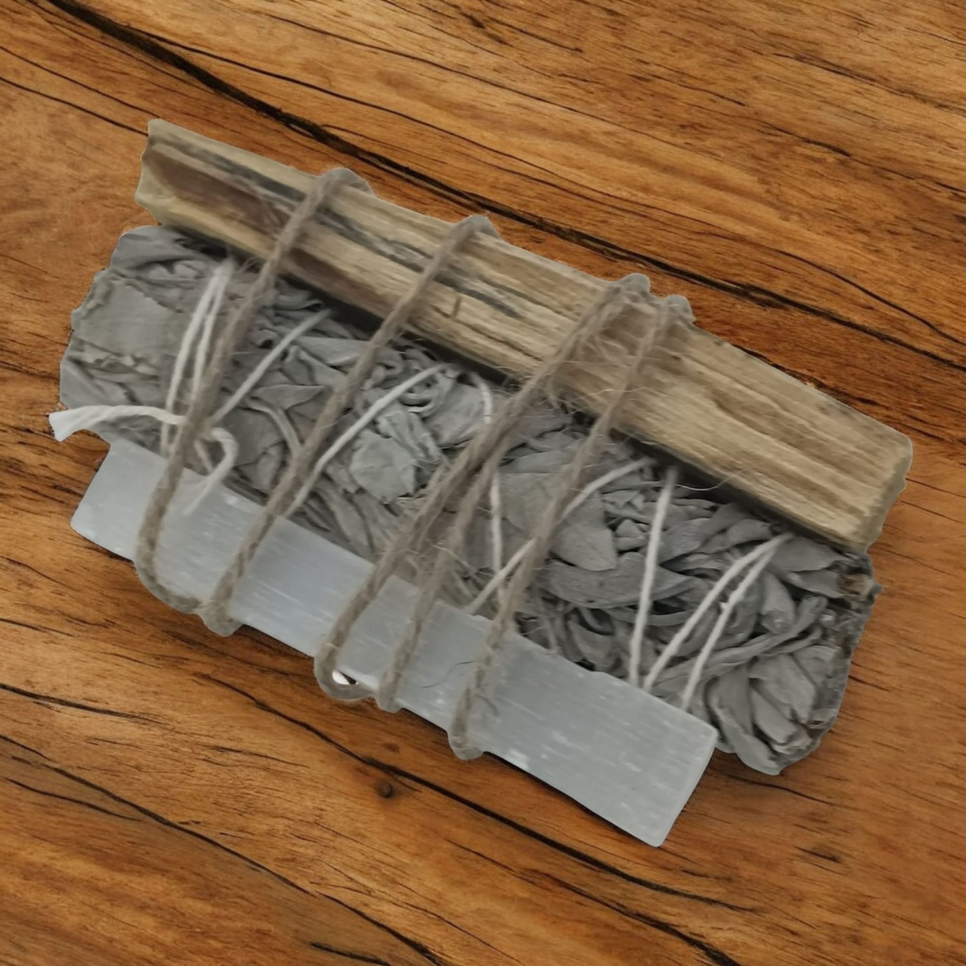 Kit Limpieza Y Proteccion Piedra Natural Selenita Atado Salvia Y 1 Palo Santo TODOMINERAL