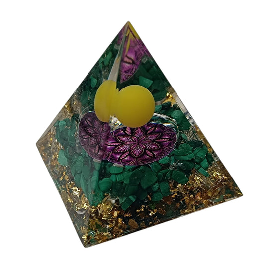 Piramide Orgonita Con Minerales 5 x 5 Cms ref:400202371.001a PIRAMIDE MINERAL